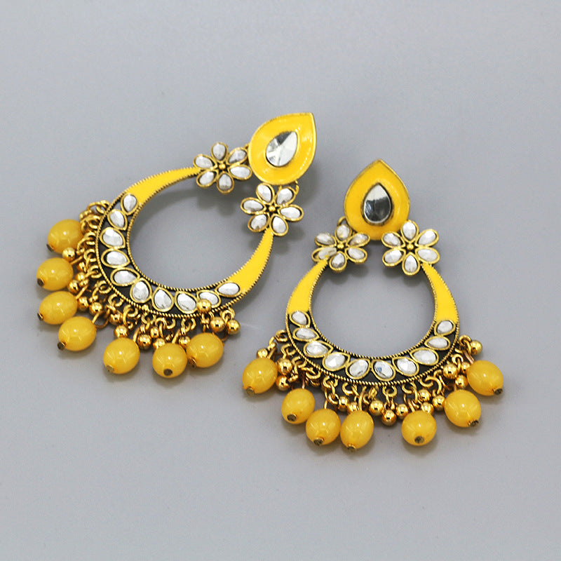 Indian Earrings Traditional Round Beaded Oil Dripping Flower Earrings Chandali for Wowen-Black/Yellow